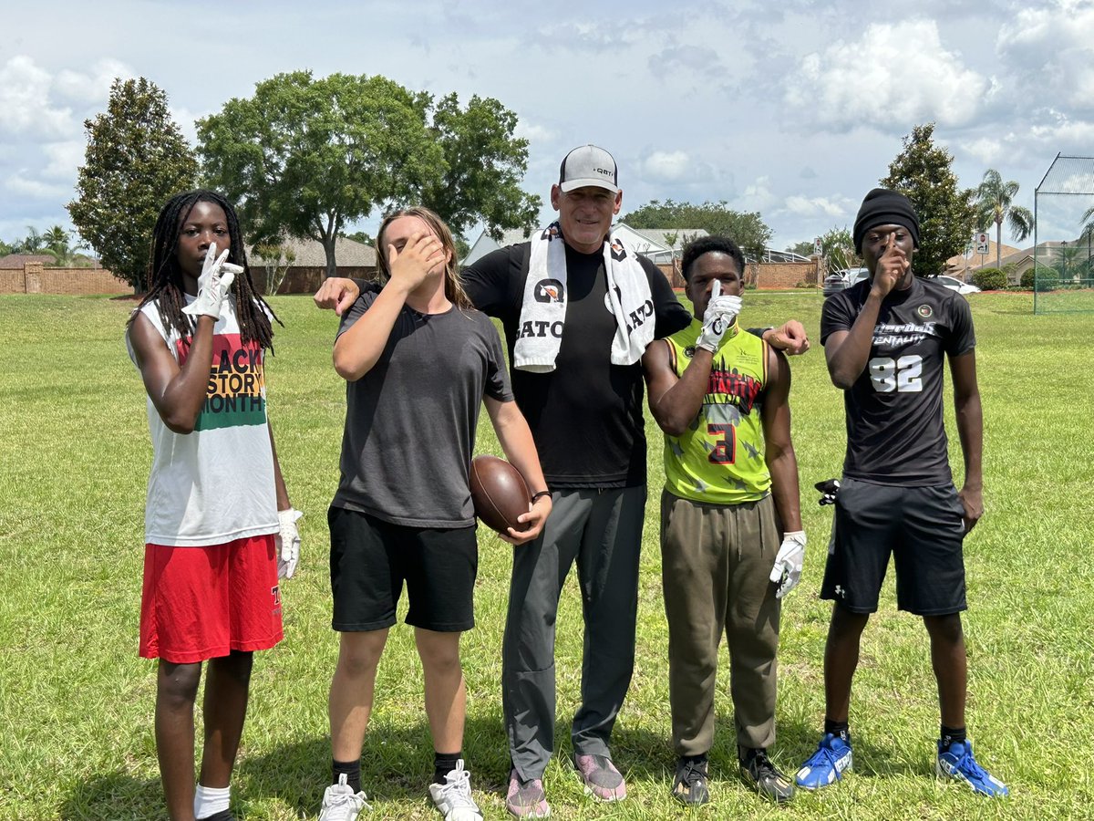 Good early morning training with <a href="/patohara17/">Pat O'Hara</a> <a href="/ApopkaFootball/">Apopka Football</a> <a href="/JakyvionKemp3/">Jakyvion”ky”Kemp</a> <a href="/HunterMcNenney/">Hunter McNenney</a>