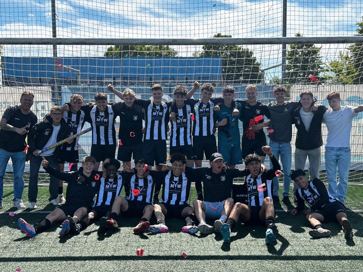 S!emen Wachtmeester tweet media