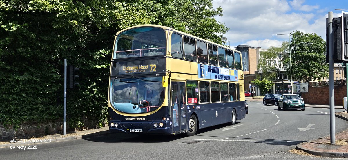 A few heriatage livery out and about yesterday!

15675 [KX10 KTE] at Coventry Transport museum operating a X18 to Stratford

875 [SN15 LCZ] Seen at Pool Meadow on a 24 From Kenilworth

4651 [BX54 XRM] Seen in Solihull Town Centre operating a 72 to Chelmsley Wood!