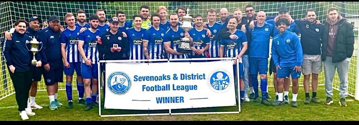 BaileyPearce98's tweet photo. ⚽️🐸☕️

Back to back double seasons @aylesford_fc 🏆🏆 https://t.co/tFzYl5UE8d