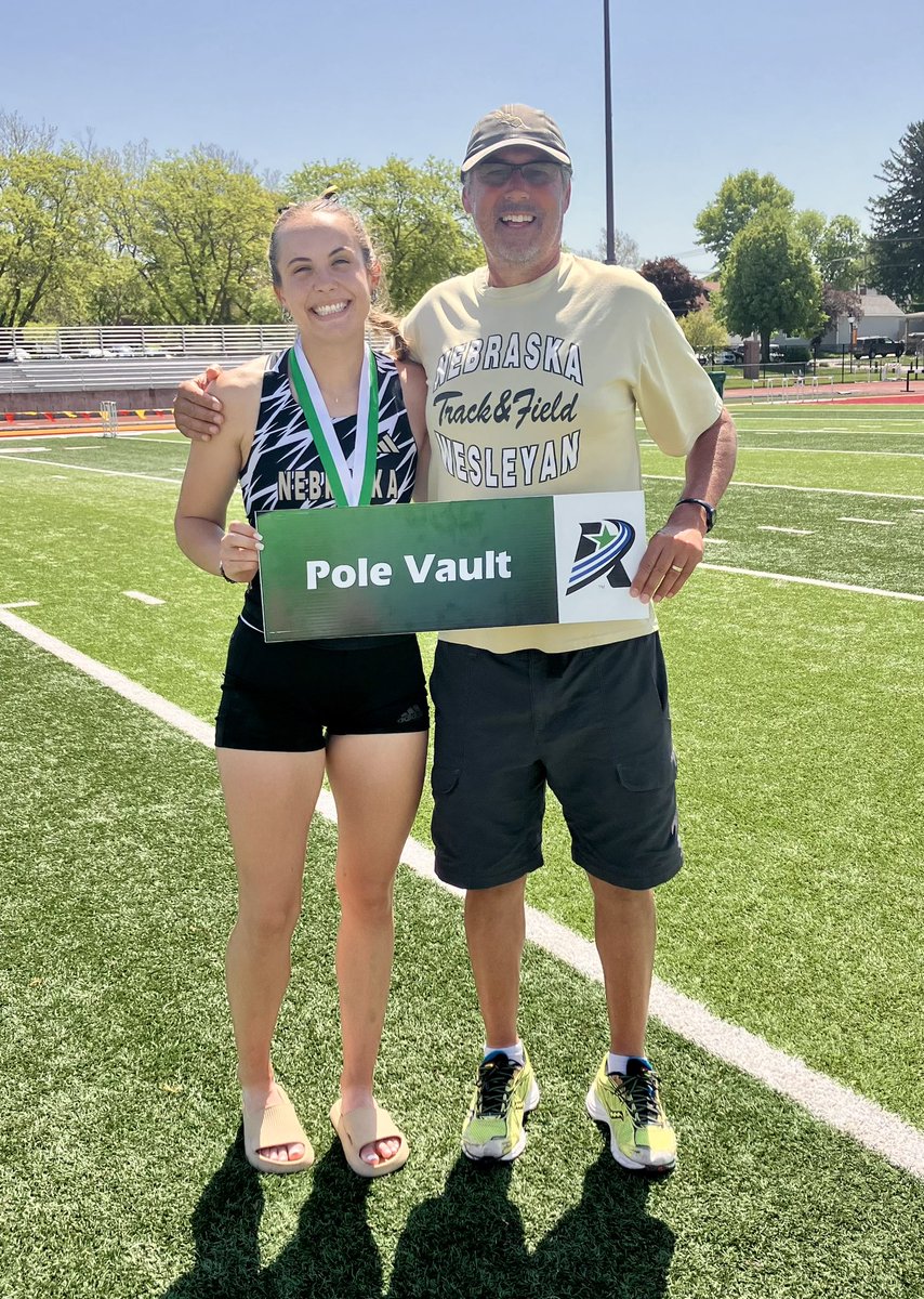 nwutfxc's tweet photo. 🚨All-Conference🚨

Emily Druse finishes 3rd in the pole vault!

#nwutf #pwolfnation https://t.co/TrXh9HxvC8