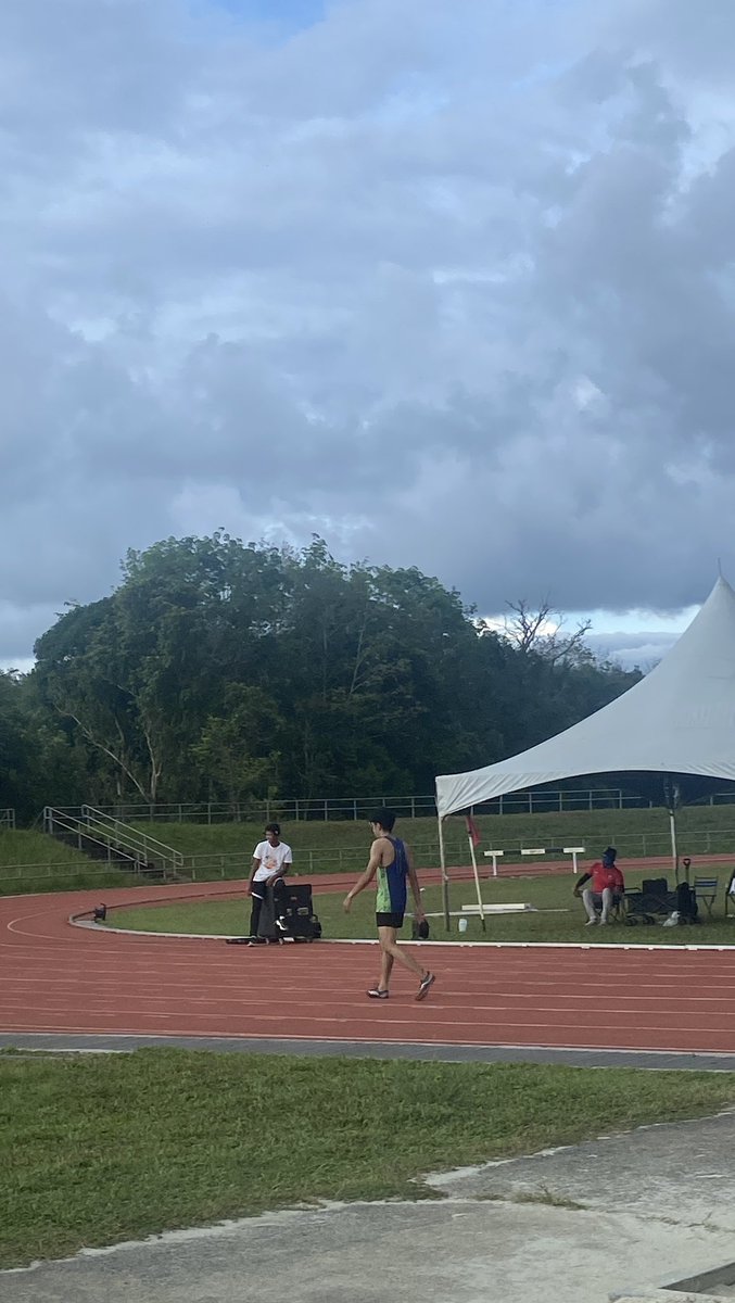 SolehhuddinR's tweet photo. First 100m gold medal in my track career✨ Not the timing that I want but syukur  Alhamdulilah with new season best and the medal hehe😝 https://t.co/g2TBBAlirv