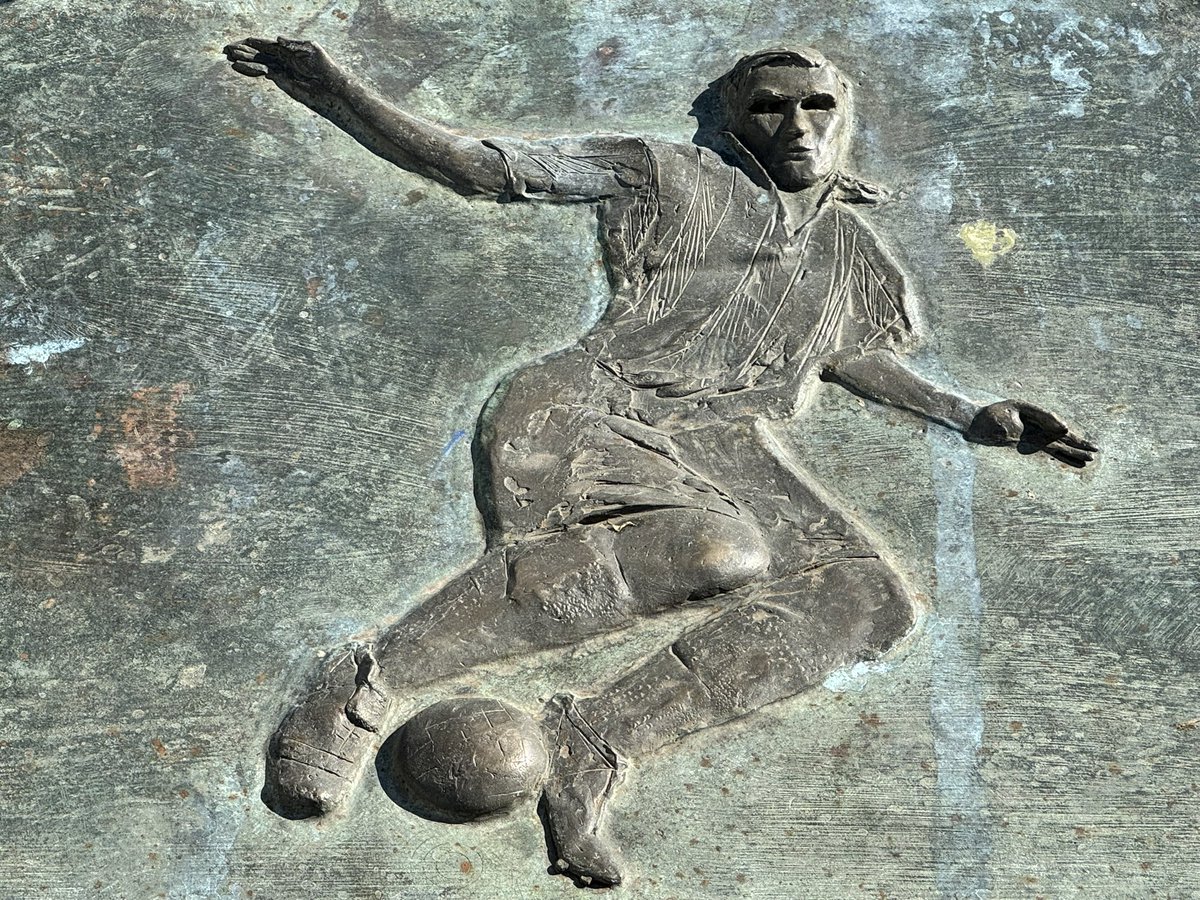 Peter Miles tweet media