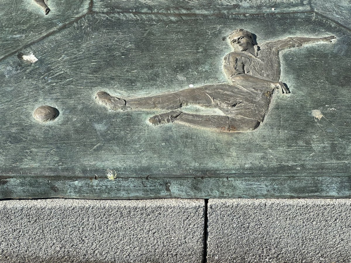 Peter Miles tweet media