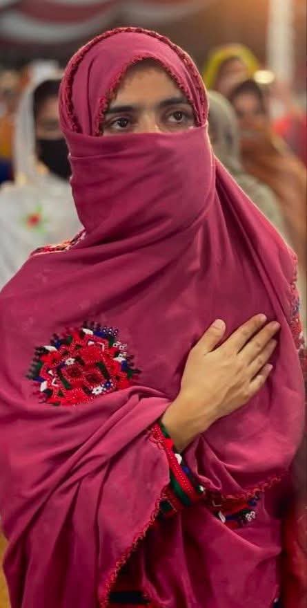 “This woman, who sees without being seen, frustrates the colonizer” 

Frantz Fanon