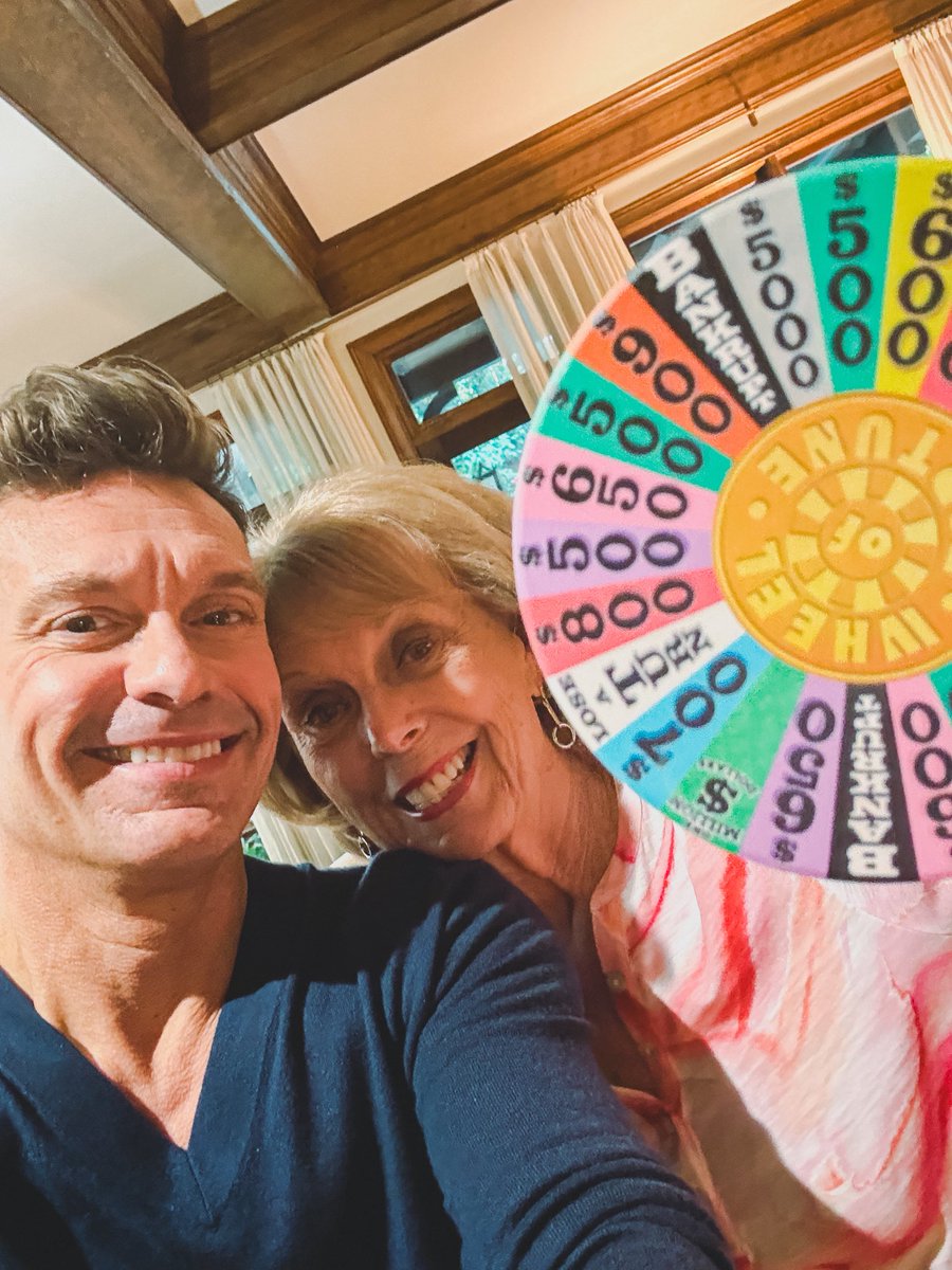 RyanSeacrest's tweet image. Happy birthday to my biggest supporter and my rock. I can't begin to explain how much you mean to me. I love you, Mom