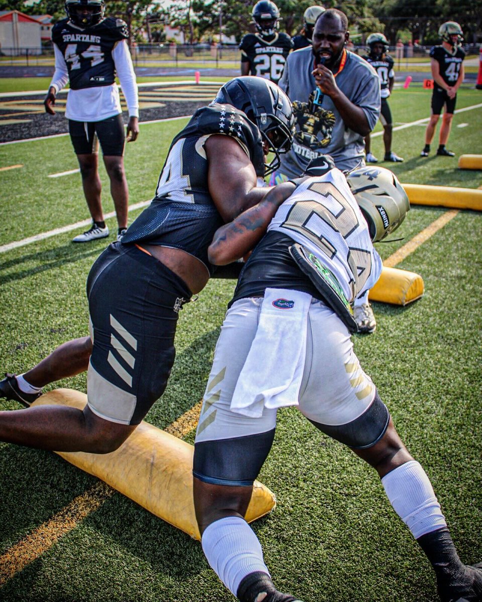 Bagszn_0's tweet image. #JuniorSznLoading💫✝️ #AGTG @Lakewoodhsfb