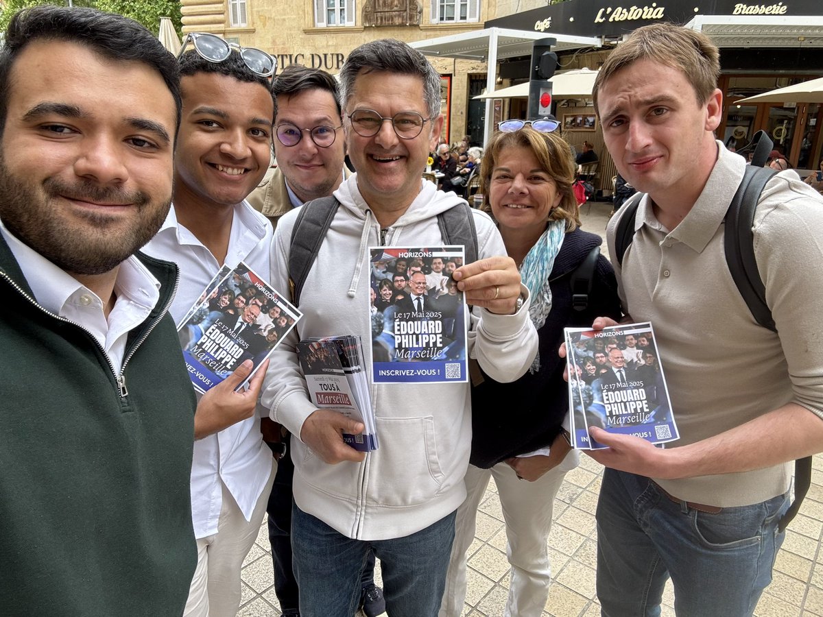 Hier soir, à Aix-en-Provence, sur le terrain pour faire connaître le Congrès <a href="/HorizonsLeParti/">Horizons</a> du 17 mai. Et ce matin, de retour, tracts en main, à la rencontre des Aixois. 

Rendez-vous dans 7 jours, à Marseille, au Parc Chanot avec <a href="/EPhilippe_LH/">Edouard Philippe</a> !