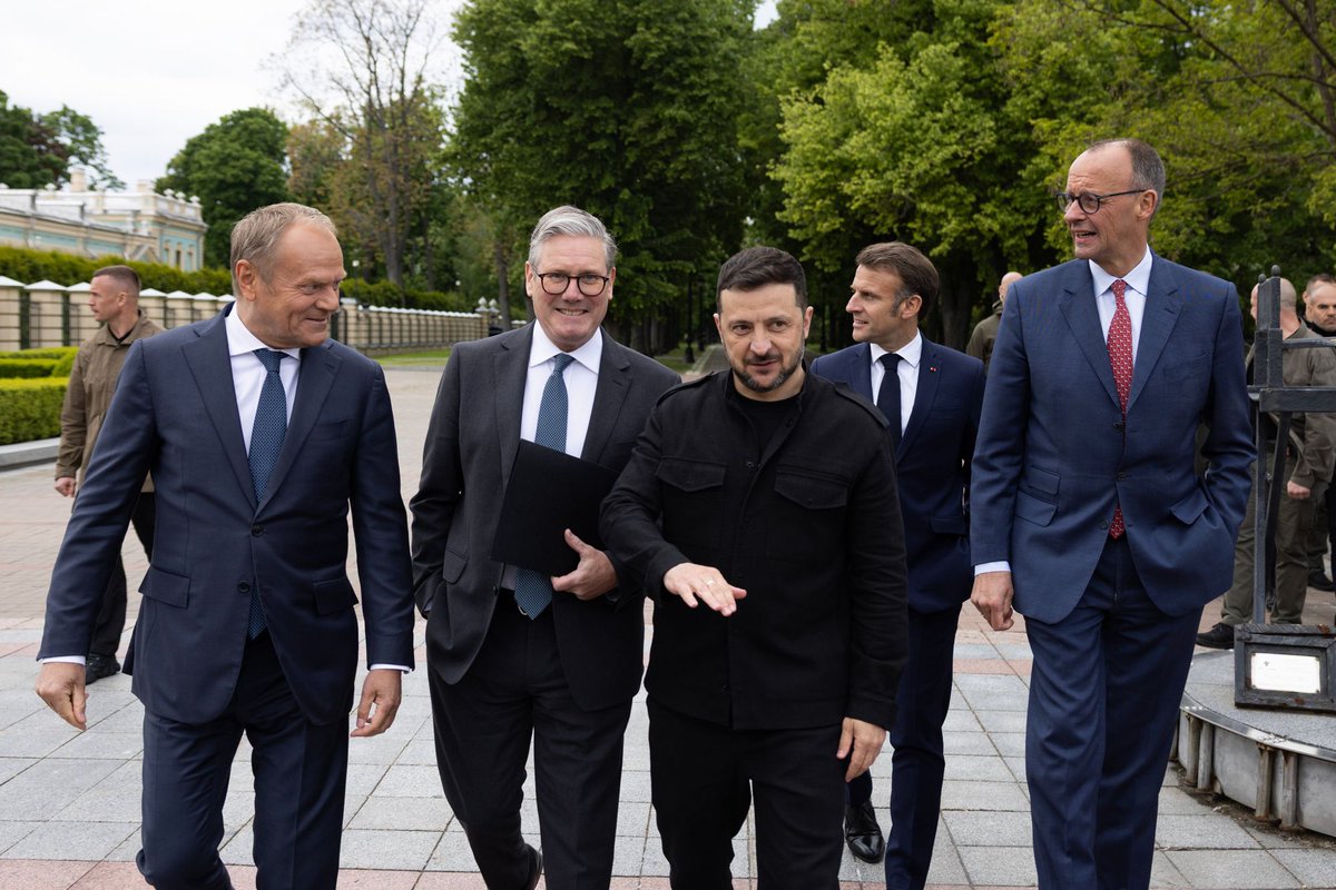 Together. 🇵🇱🇬🇧🇺🇦🇫🇷🇩🇪