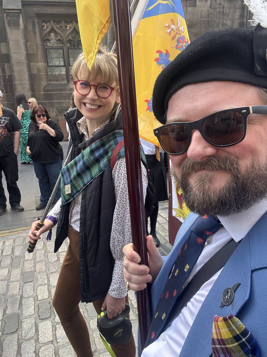 Ross McEwen (@rossmcewen) on Twitter photo Another wee pic from earlier today, about to set off on the enormous and brilliant Edinburgh Tartan Day Parade, a wee nod to my š©šŖ side, proudly wearing a pocket square in the āGerman Tartanā and my <a href="/BritGerAssoc/">British-German Association (BGA)</a> neck tie, a firm favourite of mine, es war ein toller tag! Another wee pic from earlier today, about to set off on the enormous and brilliant Edinburgh Tartan Day Parade, a wee nod to my š©šŖ side, proudly wearing a pocket square in the āGerman Tartanā and my <a href="/BritGerAssoc/">British-German Association (BGA)</a> neck tie, a firm favourite of mine, es war ein toller tag!