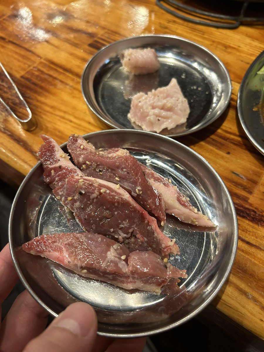 肉がうますぎる……肉 of the year 受賞です

#ありがとうしょうちゃん