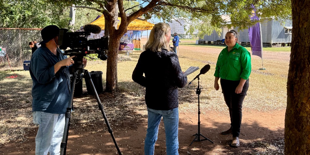 GRDC North (@grdcnorth) on Twitter photo 🎥🎬 Behind the scenes with <a href="/AnvilMediaAust/">Anvil Media</a>'s <a href="/sarahclarkeaus/">Sarah Clarke</a> interviewing <a href="/JustineBaillie1/">Justine Baillie</a> (<a href="/unisqaus/">University of Southern Queensland</a>) at <a href="/TosariCropRC/">Tosari Crop Research Centre</a>
Keep watch for an upcoming #GRDCVideo on the 'Changing the Game' project 👀
<a href="/AgAdoption/">Ag Tech Adoption</a> | <a href="/ILSE_UniSQ/">ILSE</a> | <a href="/sqnnswhub/">SQNNSW Innovation Hub</a> | <a href="/ToniGillis3/">Toni Gillis</a> | <a href="/Michael_Scobie/">Michael Scobie</a> 🎥🎬 Behind the scenes with <a href="/AnvilMediaAust/">Anvil Media</a>'s <a href="/sarahclarkeaus/">Sarah Clarke</a> interviewing <a href="/JustineBaillie1/">Justine Baillie</a> (<a href="/unisqaus/">University of Southern Queensland</a>) at <a href="/TosariCropRC/">Tosari Crop Research Centre</a>
Keep watch for an upcoming #GRDCVideo on the 'Changing the Game' project 👀
<a href="/AgAdoption/">Ag Tech Adoption</a> | <a href="/ILSE_UniSQ/">ILSE</a> | <a href="/sqnnswhub/">SQNNSW Innovation Hub</a> | <a href="/ToniGillis3/">Toni Gillis</a> | <a href="/Michael_Scobie/">Michael Scobie</a>