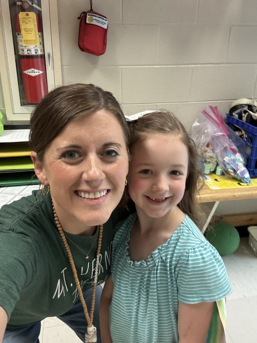Betsy Waters (@h2o3rdgrade) on Twitter photo This is what true love looks like ❤️ When a younger sibling spends their PBIS points to help you, you keep her close and make her feel like a real VIP! 🤗<a href="/MVESGainesville/">Mt. Vernon Exploratory School</a> This is what true love looks like ❤️ When a younger sibling spends their PBIS points to help you, you keep her close and make her feel like a real VIP! 🤗<a href="/MVESGainesville/">Mt. Vernon Exploratory School</a>