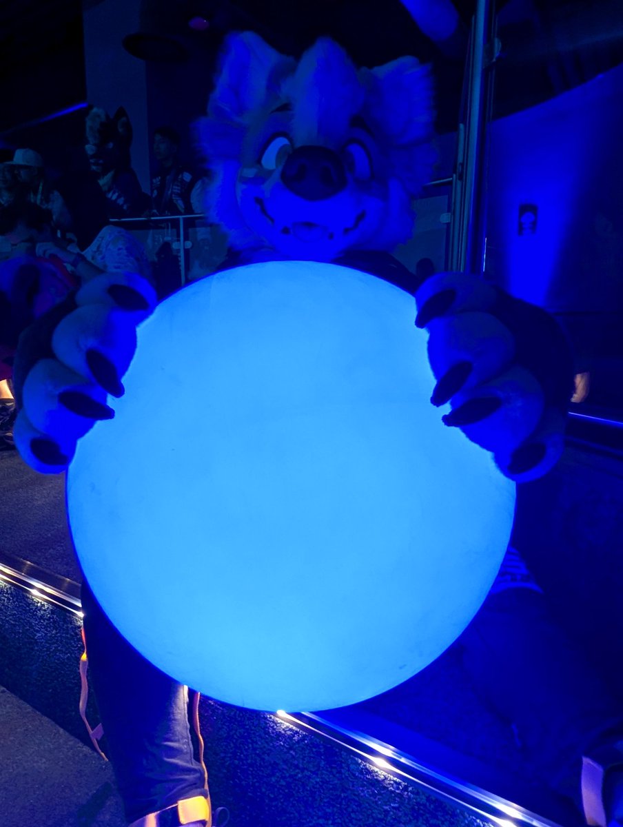 Thinking about my orb pondering my orb rn