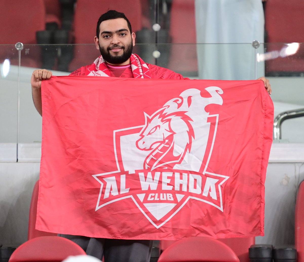 الوحدة باقية في #دوري_روشن_السعودي  بإذن الله بعزم وإصرار وشجاعة رجالها في الميدان وفي المدرجات..
شكرا من القلب فرسان مكة وجمهور #الوحدة الوفي.. ذهب الكثير وبقي القليل فالكم التوفيق وعساكم ع القوة يارب،،،
#الوحدة_الفتح 💪🏼#عدستي_الشقية معكم ومنكم وإليكم🥹