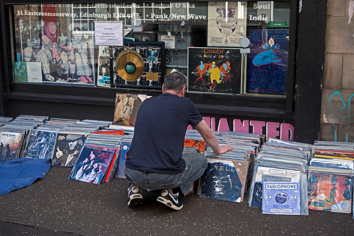 AlanWilson_SP's tweet image. Strolling today in #Edinburgh.
Books - George Street.
Records - East Crosscauseway.
