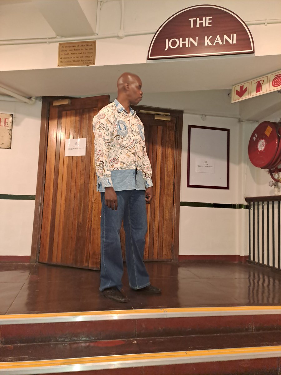 LudwabeMon48870's tweet image. Tata @KANI_ELDER l&apos;m convinced you left or bestowed your acting spirit inside this STAGE🙏🏿Anywho @MbuyiseniNdlozi Mme @FloMasebe🤣Ask for you just after #Kgalema Moving Song👀&amp;amp; l said you are coming tomorrow🤣l&apos;m your bodyguard!
Mantsopa Cast we felt your spirit kea leboga🦒❤️🦒