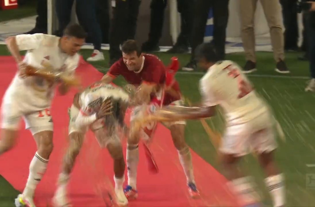 Bayern & Germany (@imiasanmia) on Twitter photo 