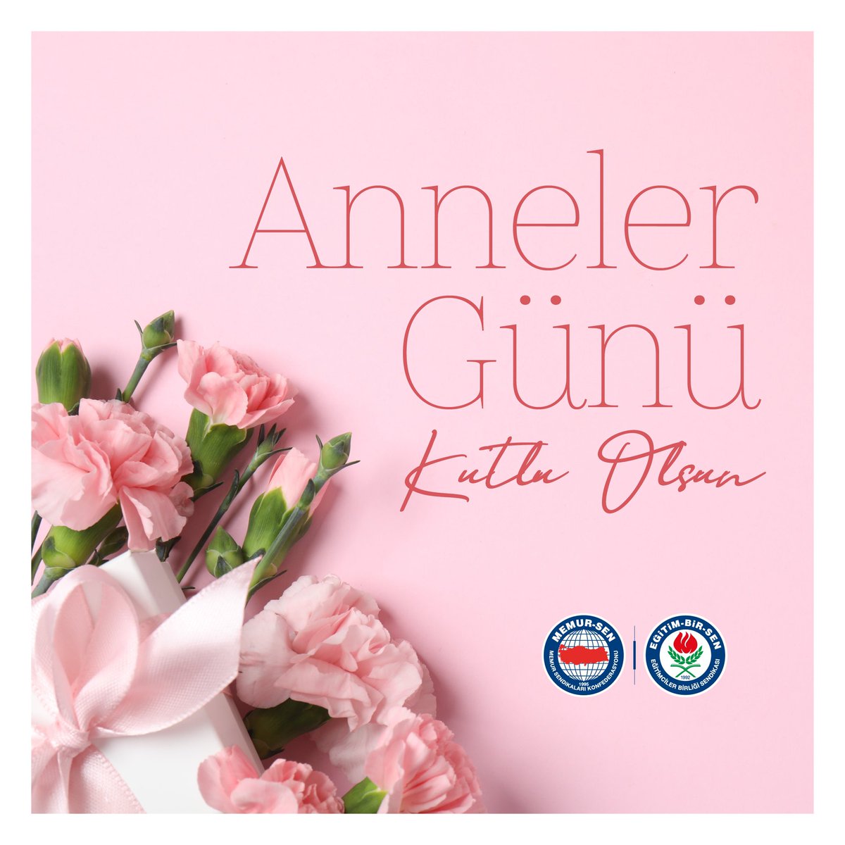 ANNELERİMİZE HÜZÜN DEĞİL  
SEVGİ VE MUTLULUK ARMAĞAN EDELİM
 
Şefkat ve merhametin en müşahhas timsali, sınırsız sevmenin, karşılıksız korumanın canlı anıtları, her birimizin ilk ve en kutsal öğretmeni olan annelerimiz en muazzez ve en mukaddes varlığımızdır. Annelerimize bir