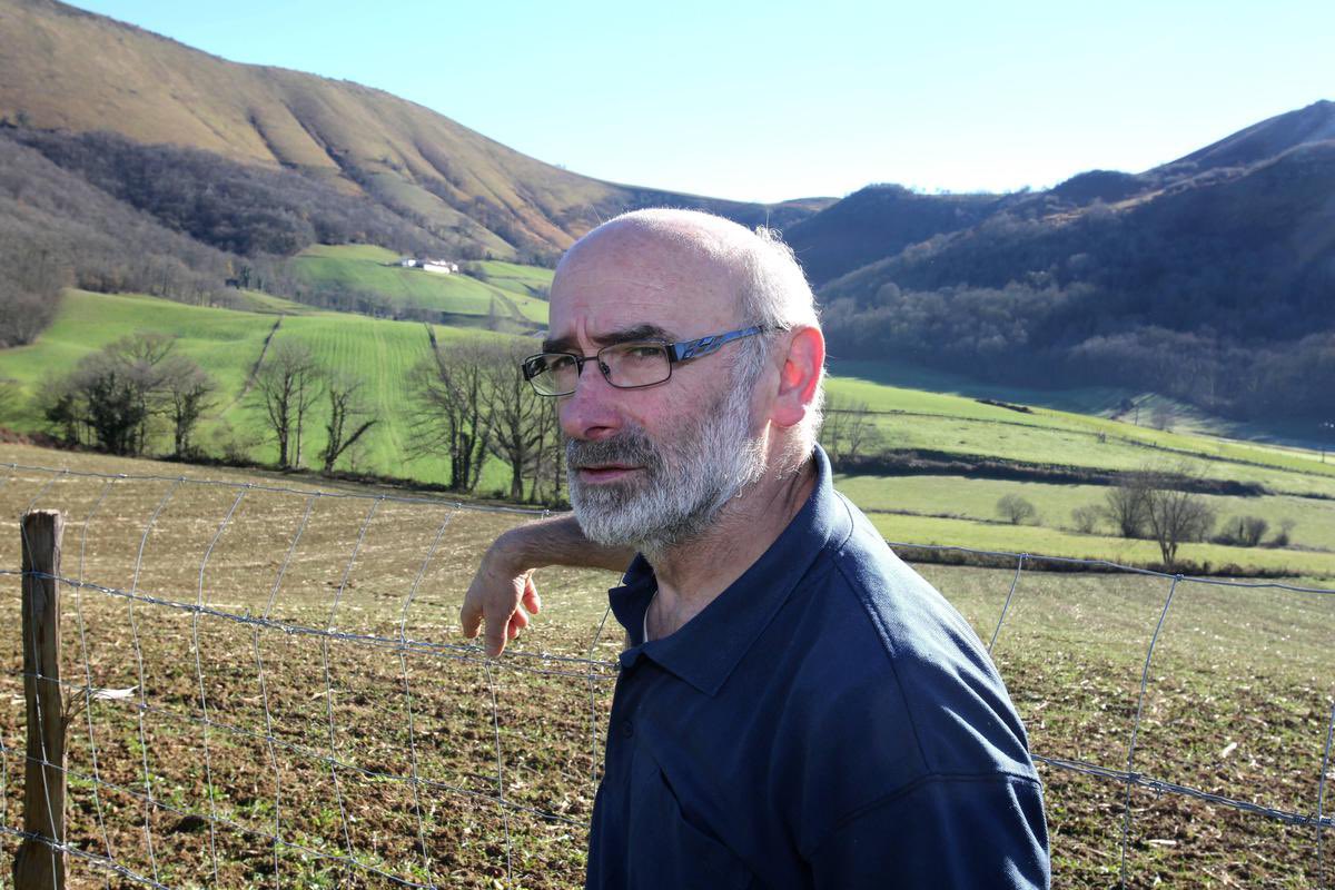 Il y a 4 ans, Mixel Berhocoirigoin nous quittait. Sa pensée et son action ont ouvert de nouveaux horizons à l’agriculture paysanne au Pays Basque. Il fut aussi un visionnaire sur l’avenir institutionnel du Pays Basque et un précieux artisan de paix. Il nous manque. #paysbasque