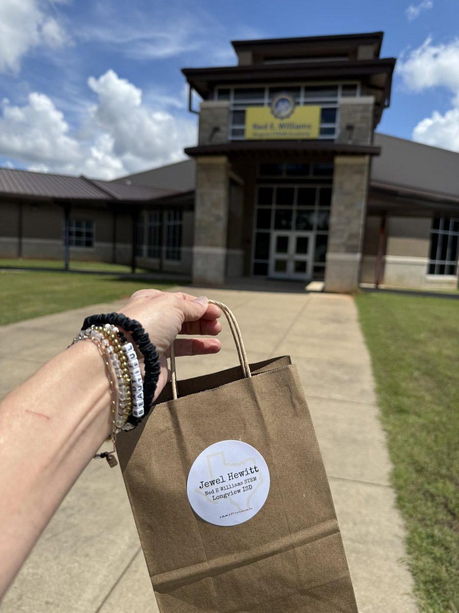 As teacher appreciation week comes to a close… the final <a href="/getwritable/">Writable</a> March Madness winner’s prize was delivered! Congratulations Longview ISD on having 5 winners!!! #allwriteallwriteallwrite
