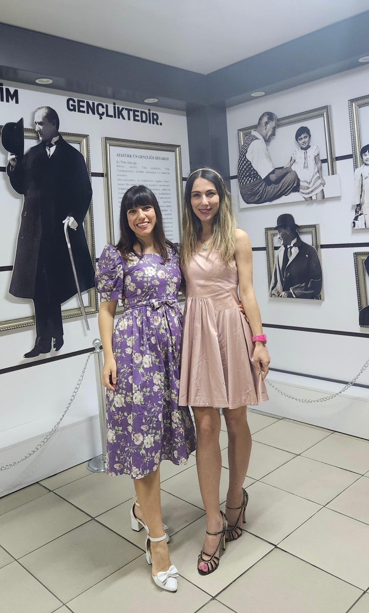 Müzik Birimi öğrencilerimizin emeklerini bugün gerçekleşen güzel müzik dinletisi ile taçlandırdık🌟 Güzel çocuklarımız yolunuzu sanat aydınlatsın🙏İyi ki varsınız💜🧿Emeği geçen müzik öğretmenlerimiz Didem KILIÇ’a ve Pelin TEMUÇİN’e teşekkür ederiz✨ @kadikoybilsemusic💫🎶