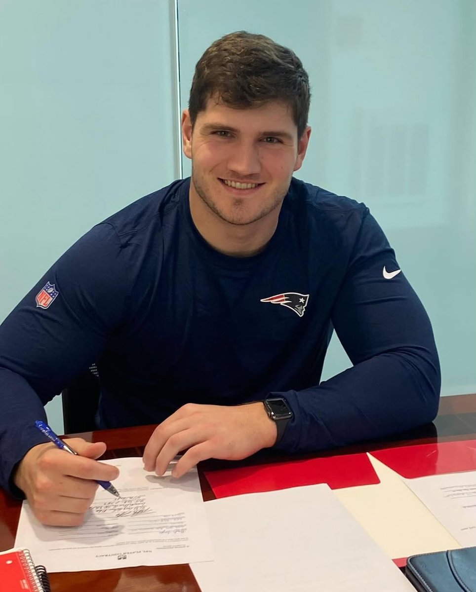 Former NIU fullback Brock Lampe has now signed his first NFL contract with the New England Patriots.

According to Spotrac, Lampe’s contract is a three-year deal worth $2,965,000.

(via tgc.nick/IG)