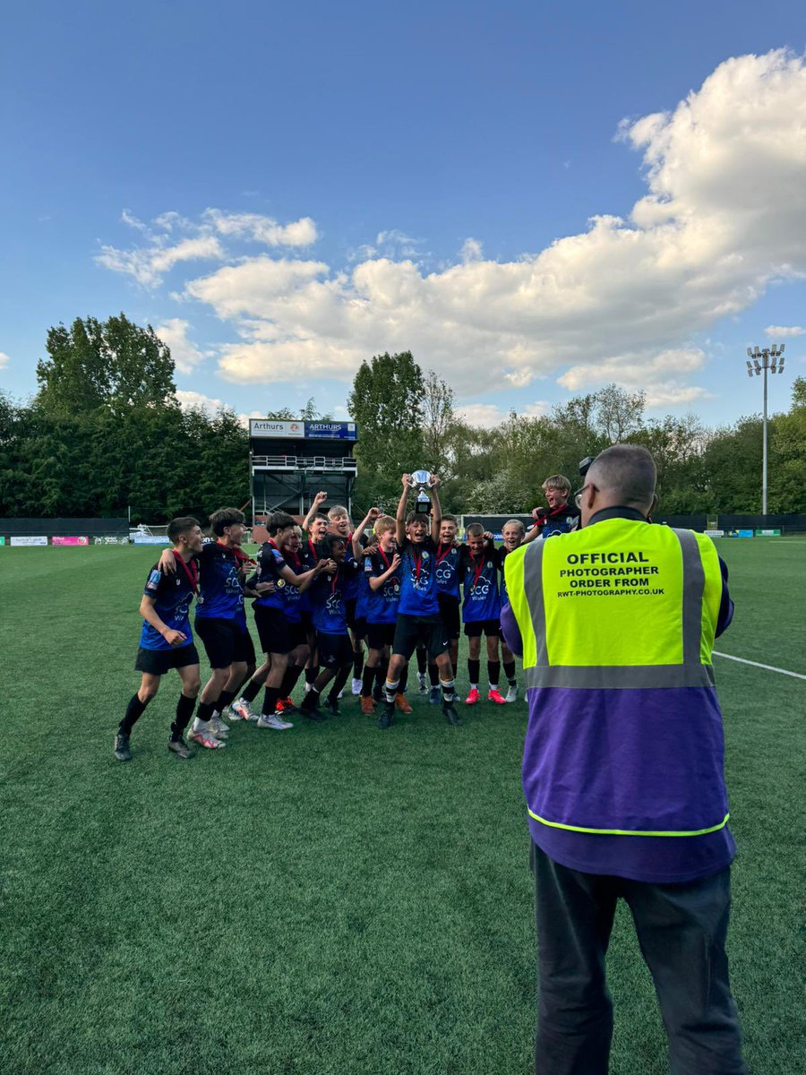 Congrats to <a href="/WhitchurchPE/">Whitchurch PE Dept</a> winning the <a href="/WelshSchoolsFA/">Welsh Schools' F.A.</a> U13 Cup. We’re all very proud of you and fabulous to retain your title.
🏆🥇⚽️