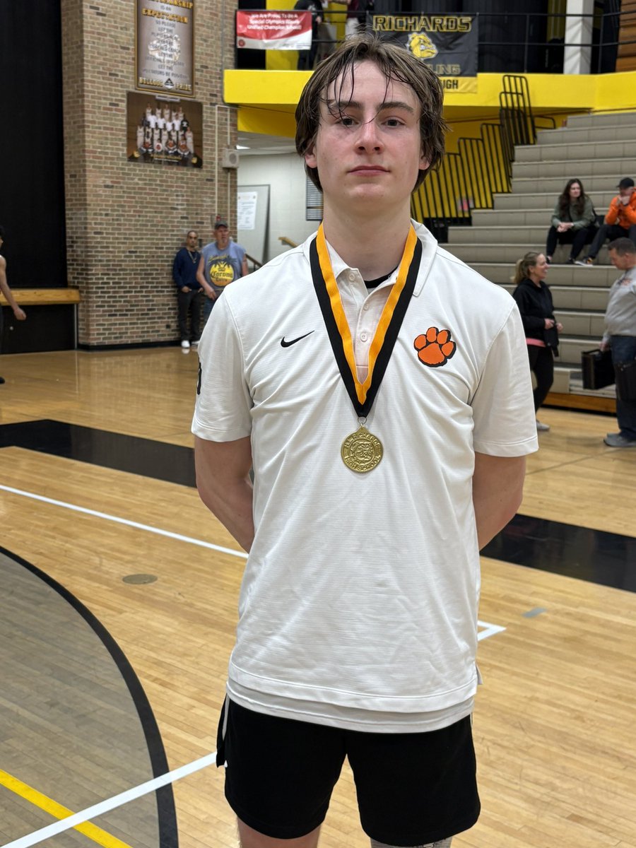 WWS Tigers BVB (@wwstigersbvb1) on Twitter photo Congrats to junior outside hitter Simon Bratt on being named to the All Tourney team at the 2025 Richards Invitational….
<a href="/WWSathletics/">WWS Athletics</a> <a href="/CamposLorie/">Lorie Campos</a> <a href="/illprepvb/">Illprepvb.com</a> <a href="/IVCAcoaches/">Illinois Volleyball Coaches Association</a> <a href="/dhpreps/">Daily Herald Preps</a> <a href="/jwelge96/">Joshua Welge</a> Congrats to junior outside hitter Simon Bratt on being named to the All Tourney team at the 2025 Richards Invitational….
<a href="/WWSathletics/">WWS Athletics</a> <a href="/CamposLorie/">Lorie Campos</a> <a href="/illprepvb/">Illprepvb.com</a> <a href="/IVCAcoaches/">Illinois Volleyball Coaches Association</a> <a href="/dhpreps/">Daily Herald Preps</a> <a href="/jwelge96/">Joshua Welge</a>