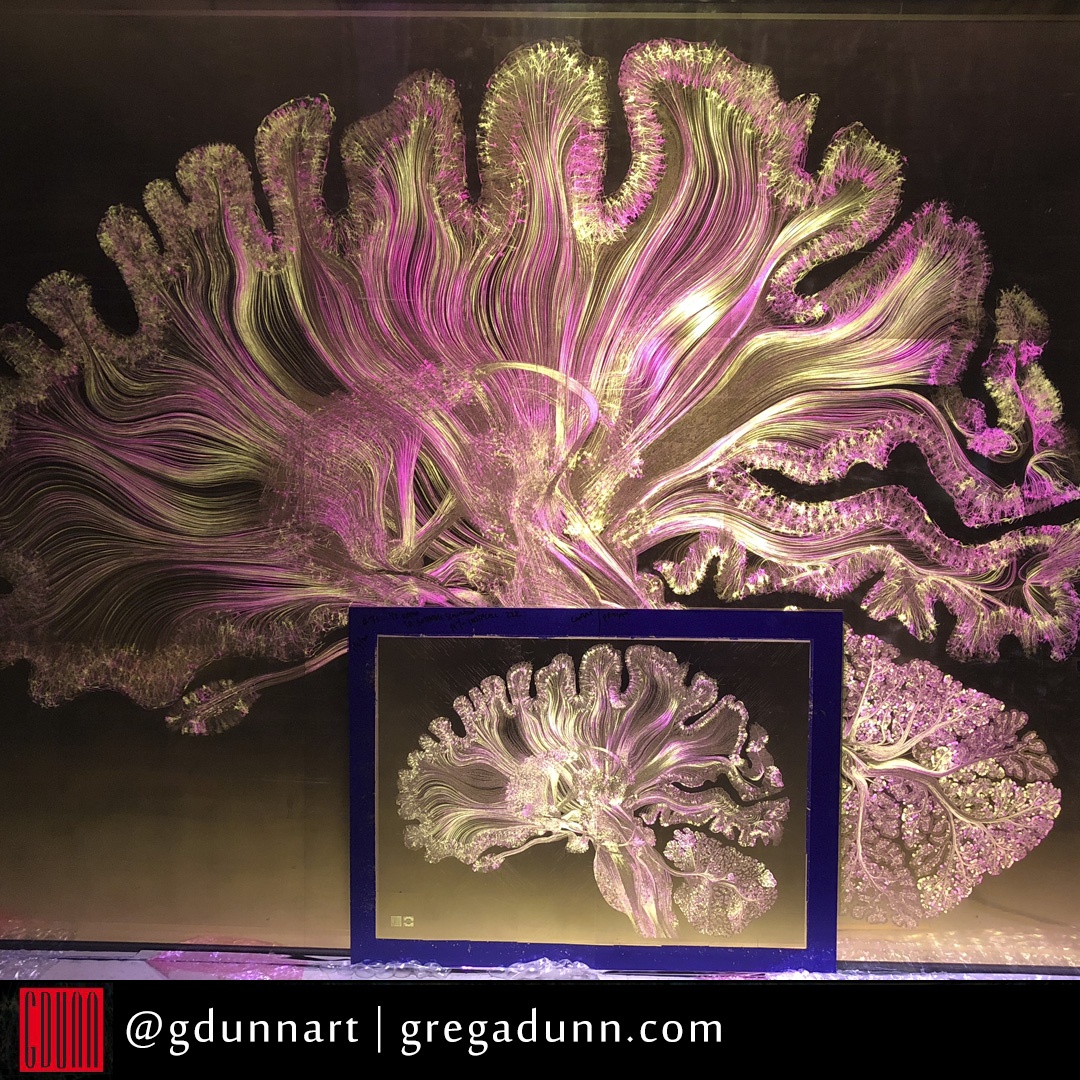 GDunnArt's tweet image. Aligning microetched plates before cutting them down to size. Microetchings can be made to a maximum etched size of 21" X 29", larger etchings made by etching individual plates, cutting to precise dimensions, and tiling together.
#art #etching #technique #neuro #brain #sciart