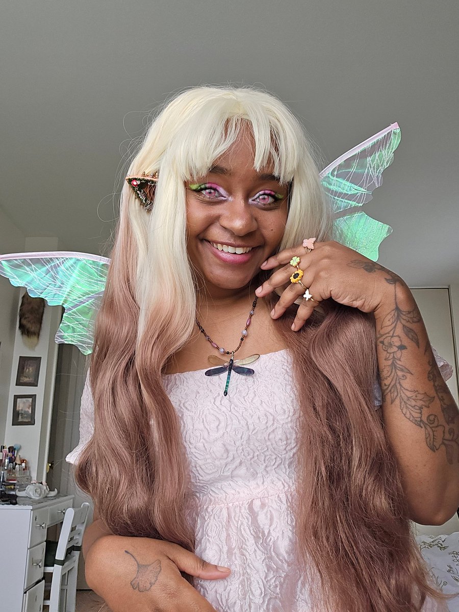 itsdholi's tweet photo. Outfit for Black Fae Day 🌻🧚🏾‍♀️✨️🌸 #BlackFaeDay https://t.co/kdFBCfZ4x3