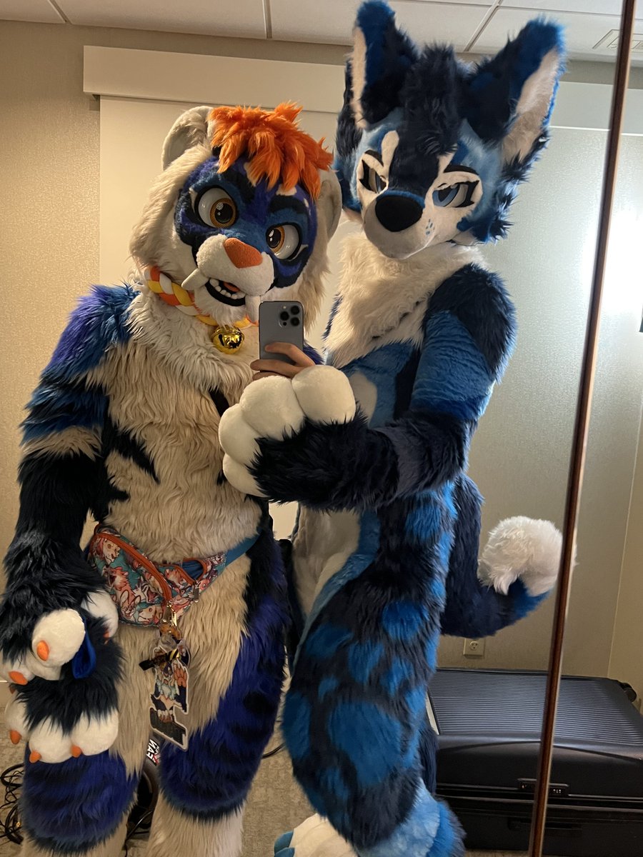 Takio_Saber's tweet image. Going down in suit. Come say hi :) #FWA2025