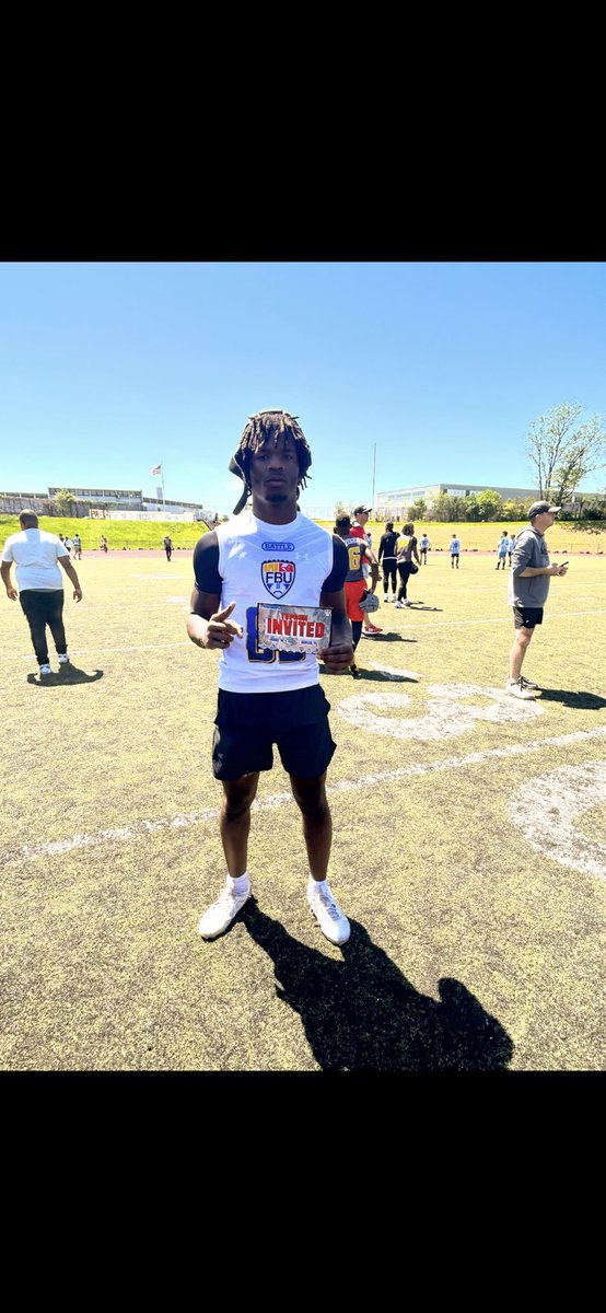 shafeeq’’feek’’williams ⭐️ (@lshafeeq_2) on Twitter photo beyond blessed to be invited to <a href="/FBUcamp/">Football University</a> <a href="/CoachHak6/">Hakeem Cooper</a> <a href="/CoachDuke745/">Duke Walker</a> <a href="/RailsplittersFB/">RailSplitters Football</a> beyond blessed to be invited to <a href="/FBUcamp/">Football University</a> <a href="/CoachHak6/">Hakeem Cooper</a> <a href="/CoachDuke745/">Duke Walker</a> <a href="/RailsplittersFB/">RailSplitters Football</a>