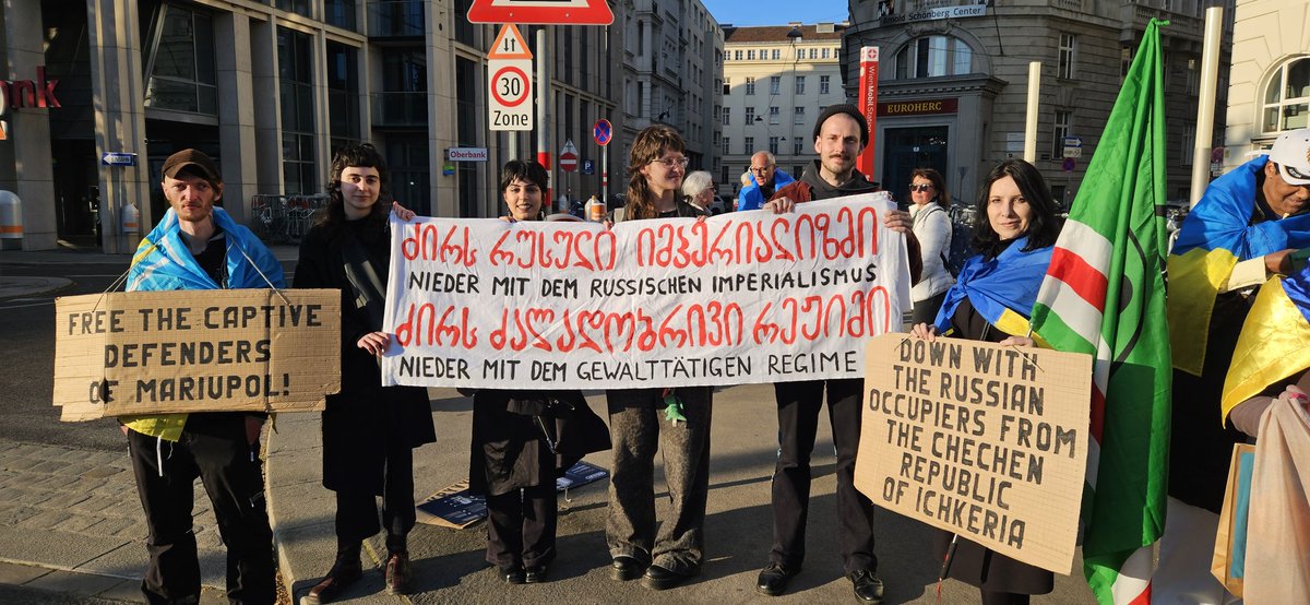 9 May Vienna
Having fun in the
shadow of war is immoral. Today's Russia is not a liberator,but an occupier.And anyone who celebrates"victory"while ignoring the crimes committed by the Russian army in Ukraine is participating in the justification of violence.Stop Russian propaga