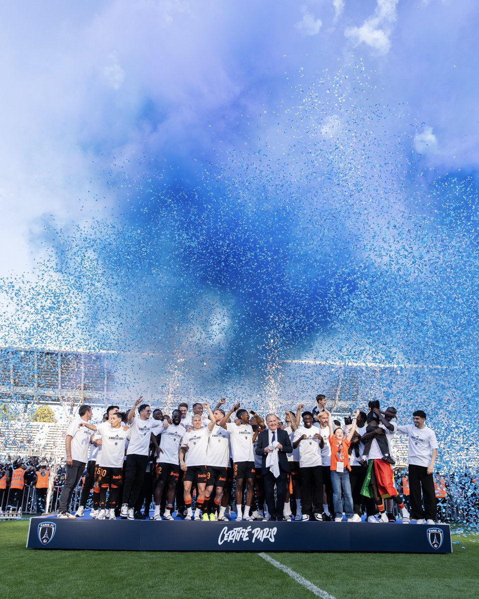 💙 𝐔𝐍 𝐌𝐎𝐌𝐄𝐍𝐓 𝐌𝐀𝐆𝐈𝐐𝐔𝐄 🤩

Le Paris FC sera en <a href="/Ligue1/">Ligue 1 McDonald's</a> l’an prochain 🥹

🔵⚪️ #CertifiéParis