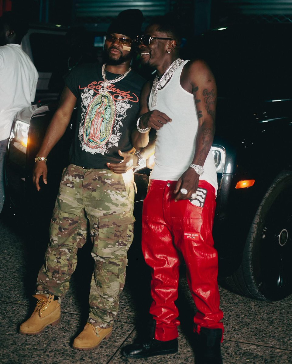 Artiste of the year !!

King Promise x Shatta Wale 

#AfricanKing #SoRealSoMe