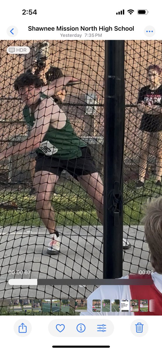 PerbeckFrank's tweet image. BVSW throwers competed against 40 of the top athletes in each event at the SMN Relays yesterday. Luke Haskins placed 7th and Braden Gibson 8th in the discus. Will Morgan finished 10th in the shot put, 1/4” from finals. Congrats!