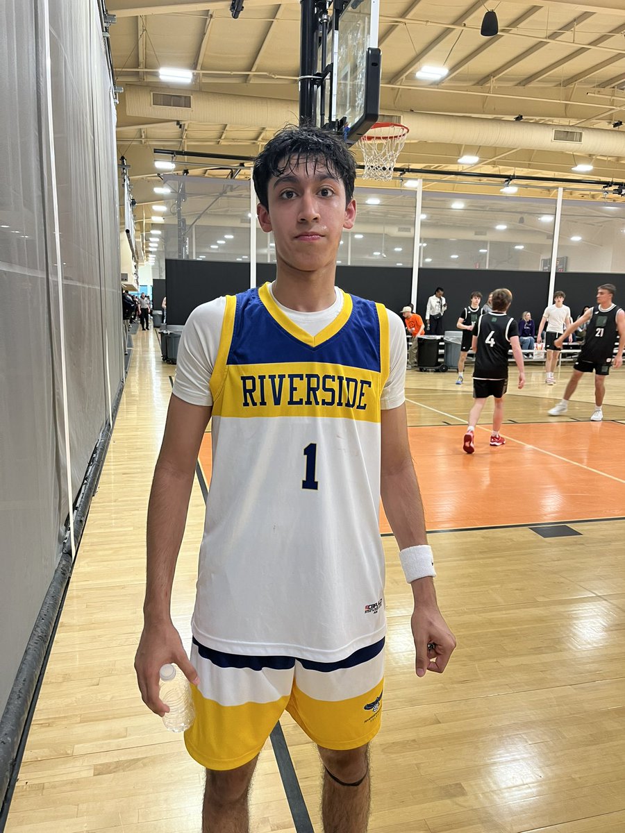 🔥 <a href="/TheChurchSelect/">Riverside Select</a> HGAL 17u pulls out a tight win. Noah Khalid controlled the pace, knocked down shots from deep, and got to his spots for smooth pullups and tough finishes.