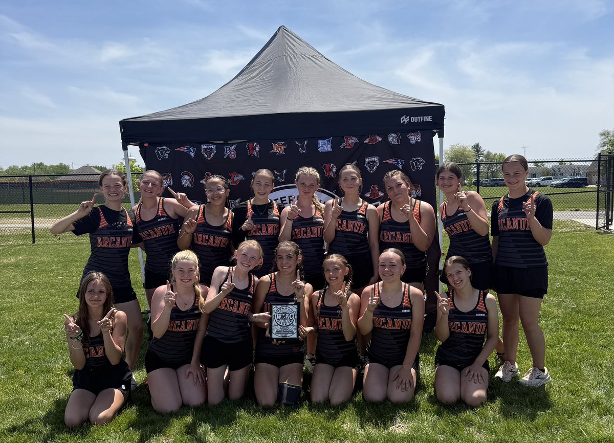 B2B WOAC Champions! Congrats ladies!