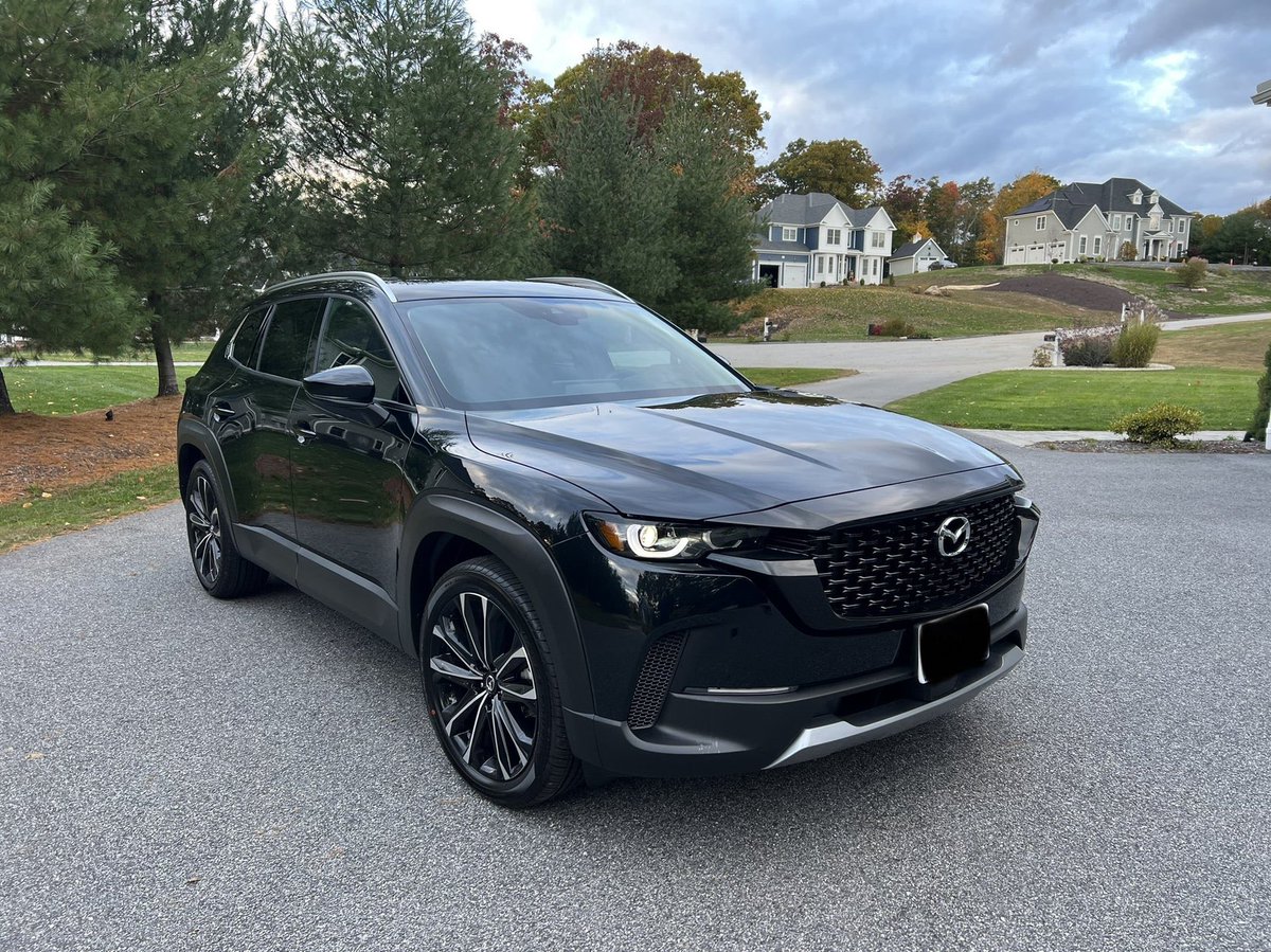 armahnidad's tweet photo. @RockstarGames @RockstarSupport #Mouthoff #GTAVI #GTA6 Please add the Mazda CX-50 Premium Plus to GTA 6 🙏🏿 https://t.co/DhXHhrv2XI