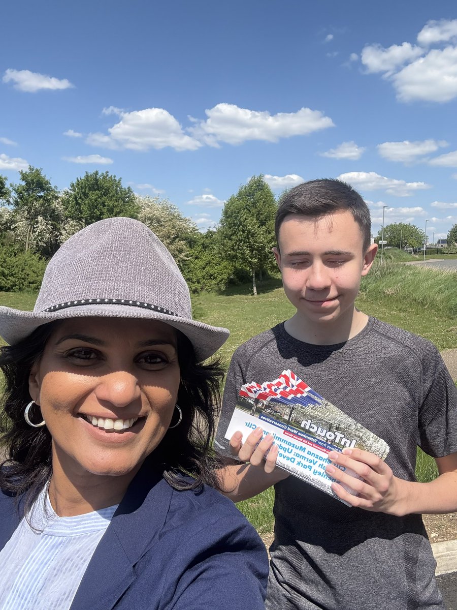 Shazna_Muzammil's tweet photo. Great to be out speaking with residents today โ amazing reception! Just under a year to go until #LocalElections2026 and weโre not slowing down. Weโll keep listening, showing up, and standing up for our residents in MK #SaveMK
@MKConservatives https://t.co/RoInVP4lzs