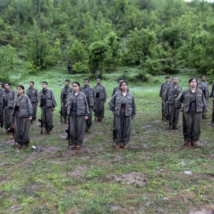 Silahlı eyleme karışmadığı iddia edilen 3.500 PKK’lı terörist Türkiye'ye getirilecek.

(Habertürk)