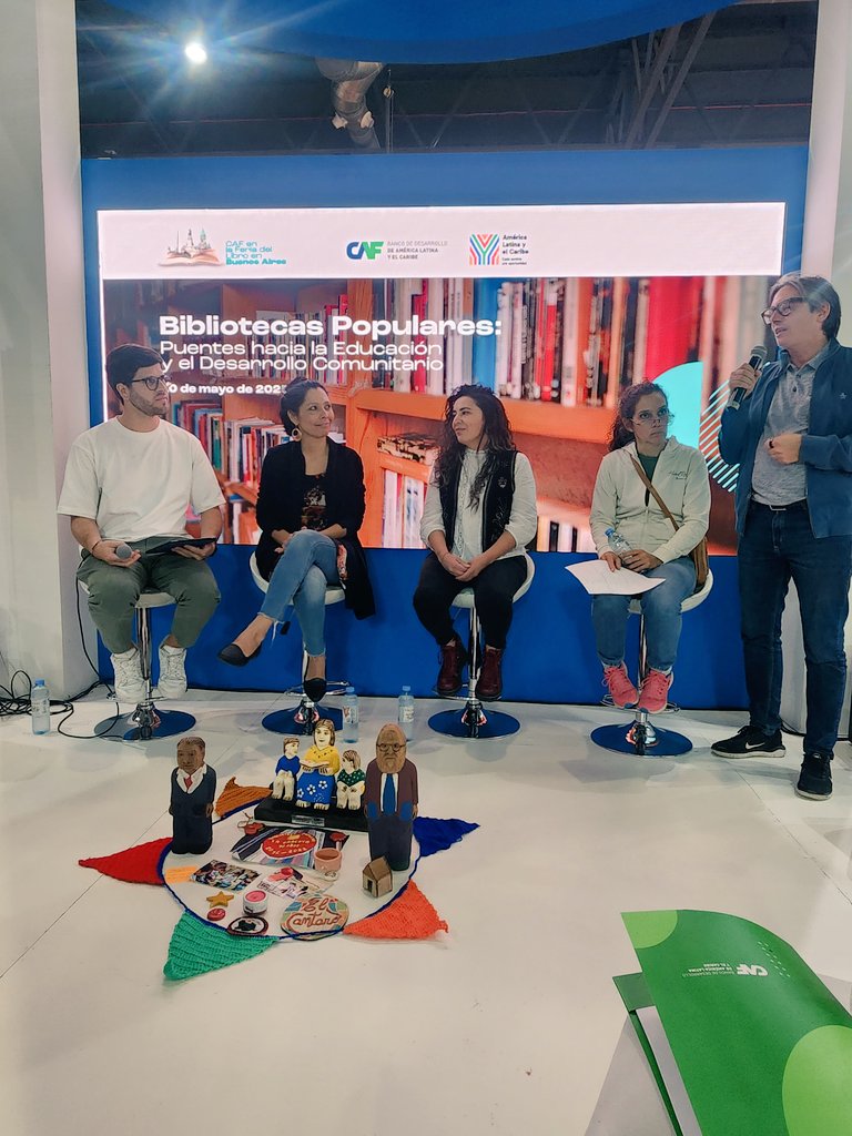 Qué interesantes experiencias compartidas desde las bibliotecas populares, que con visión <a href="/AgendaCAF/">CAF</a> ha apoyado. ¿Conocemos su alcance? ¿su importancia o valor para comunidades en el territorio? Gracias Andrés Sarache y <a href="/chrisasinelli/">Christian Asinelli</a>