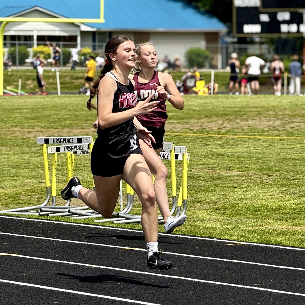 HHS Track 🐯👟 in action this afternoon at the Class 2 &amp; 3 District 5 meet in Cuba.

🟥 #𝙏𝙝𝙚𝙏𝙞𝙜𝙚𝙧𝙒𝙖𝙮 🟥