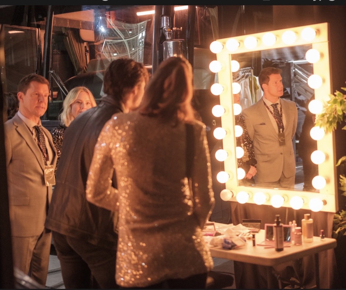 Eric_Mabius's tweet photo. Who’s ready for an encore presentation TONIGHT???SIGNED DEALED DELIVERED: To the Moon and Back —Saturday10/9c ⁦@hallmarkchannel⁩ #signedsealeddelivered #tothemoonandback #postables #postablesforever #hallmarkchannel https://t.co/ADs9bvbpsW