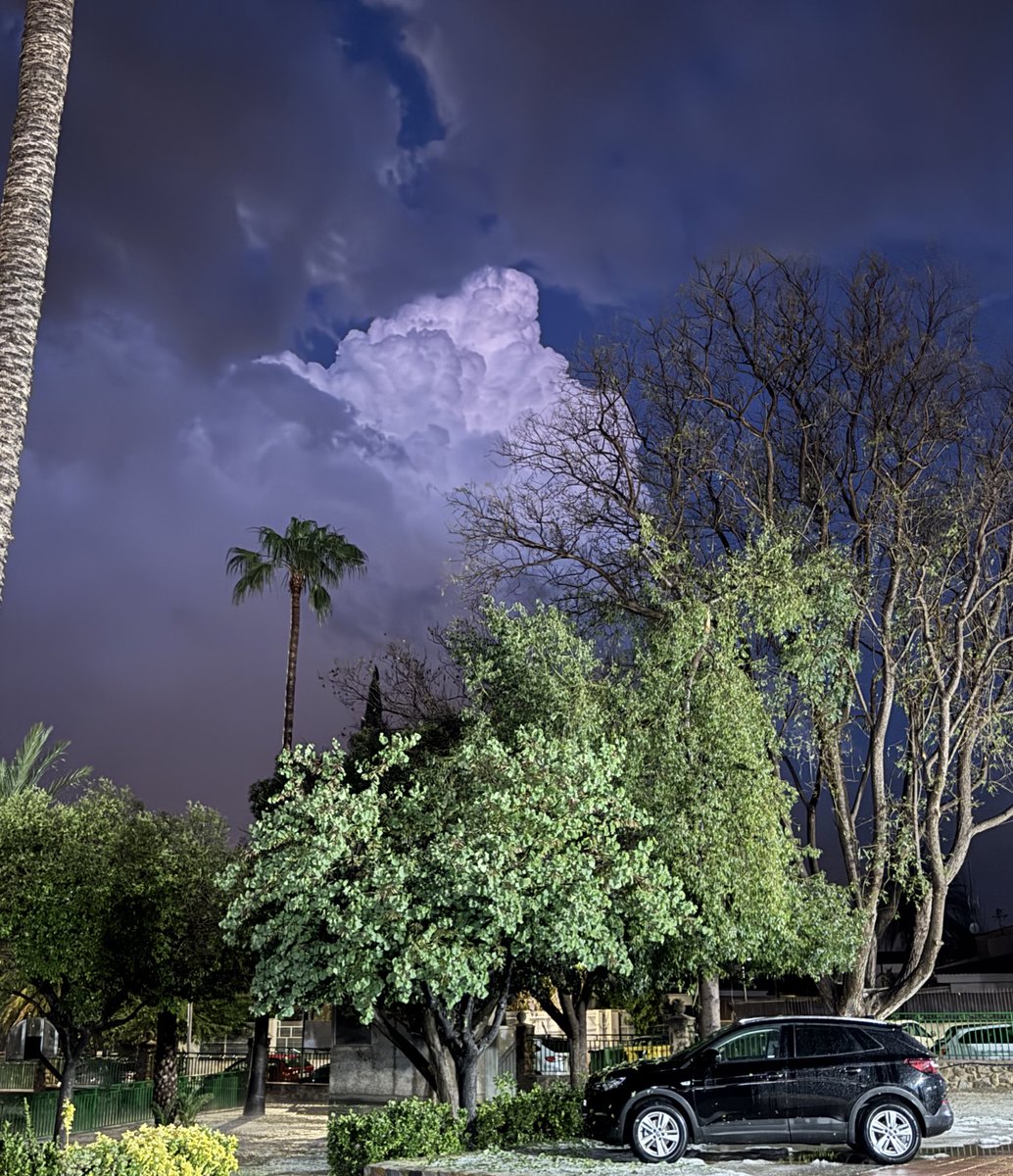 ⚠️ AVISO IMPORTANTE ⚠️

⛈️Tras la intensa granizada caída en Archena, recomendamos evitar desplazamientos innecesarios y extremar la precaución en las calles.

‼️Incidencias y carreteras cortadas:

➡️Avd. Dr Pedro Guillén sentido La Algaida dese calle Alcantarilla