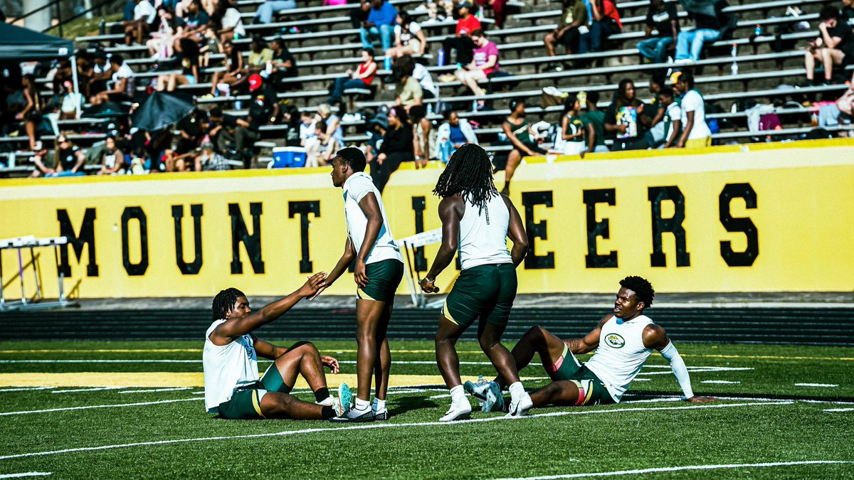 4x2 is state bound!! <a href="/CrestFBRecruits/">Crest FB Recruiting</a> <a href="/CoachSkipYoung/">Coach Skip</a> <a href="/omarporter1/">Omar Porter</a> <a href="/MarquietP/">Marquiet Pettis</a> <a href="/CoachQIsom/">Coach Quinnon Isom🏈</a> <a href="/Coach_J_Clark/">Coach Justin Clark</a>