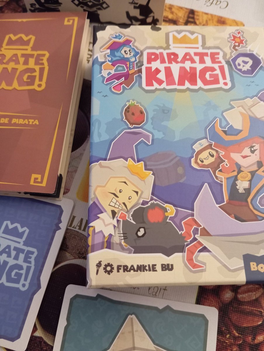 Empiezo a pensar que no solo mola a nivel familiar, porque el pique a la hora de sacar espadas está muy guay