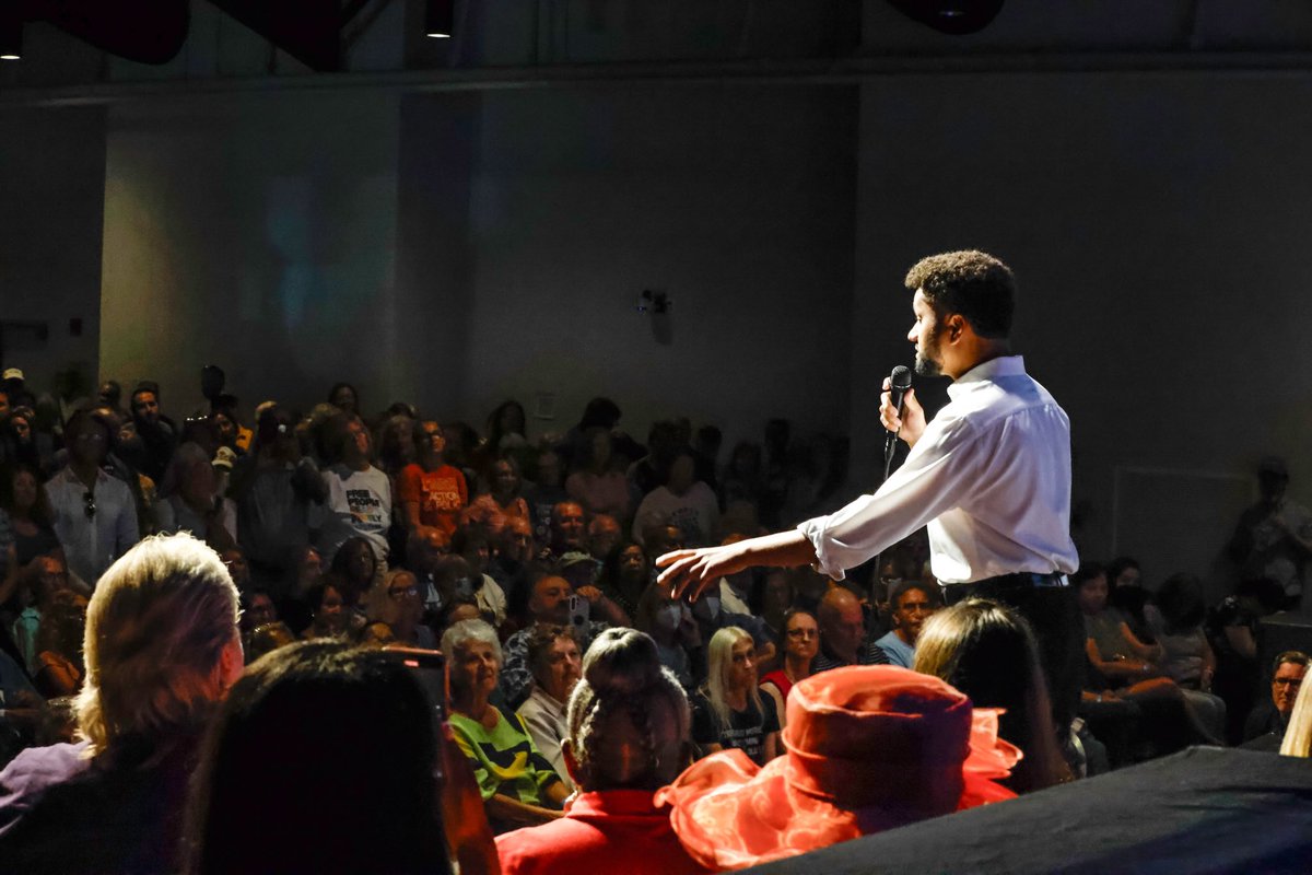 Maxwell Alejandro Frost tweet media