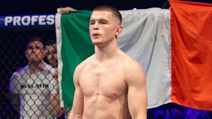 thefightbubble's tweet image. Paul Hughes agrees that the performance bonus should go to a fighter on the undercard, he&apos;s then told he will be getting a separate bonus - which he immediately says will be going to a Mental Health Charity.

A great fighter, and an even greater man! 🇮🇪 

#PFLBelfast